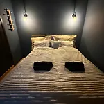 アパート Luxe Two-bedroom