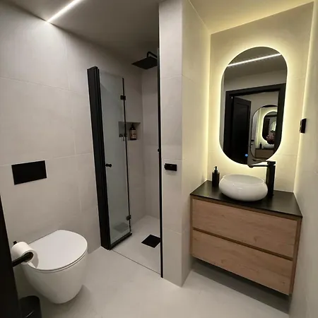 Luxe Two-bedroom Appartement